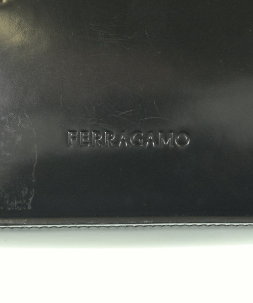 Salvatore Ferragamo กระเป๋าถือ