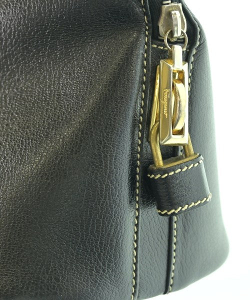 Salvatore Ferragamo กระเป๋าถือ