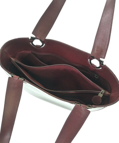 Salvatore Ferragamo กระเป๋าถือขนาดใหญ่