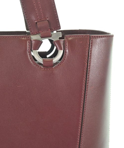 Salvatore Ferragamo กระเป๋าถือขนาดใหญ่