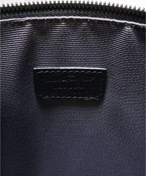 Salvatore Ferragamo คลัตช์