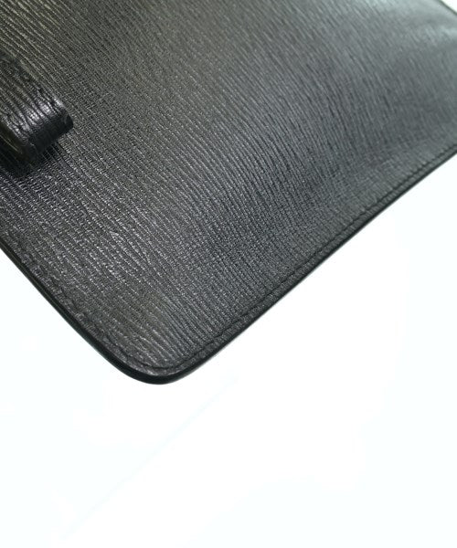 Salvatore Ferragamo คลัตช์