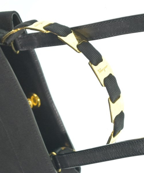 Salvatore Ferragamo กระเป๋าถือ