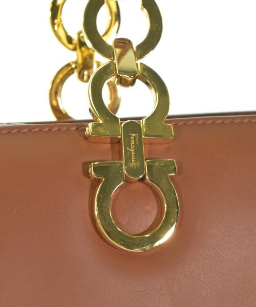 Salvatore Ferragamo กระเป๋าถือ
