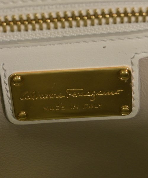 Salvatore Ferragamo กระเป๋าถือ