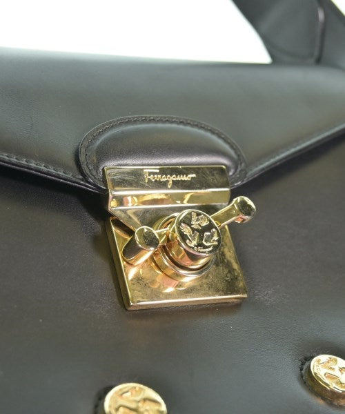 Salvatore Ferragamo กระเป๋าสะพาย