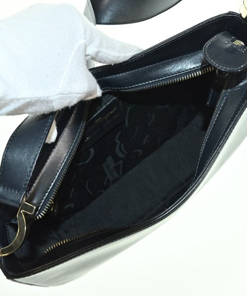 Salvatore Ferragamo กระเป๋าสะพาย