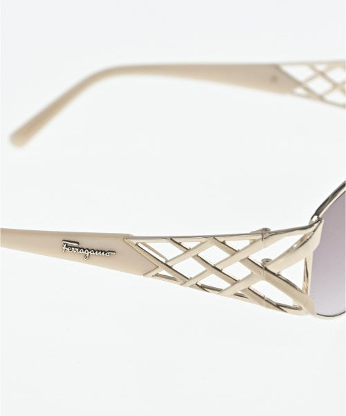 Salvatore Ferragamo แว่นกันแดด
