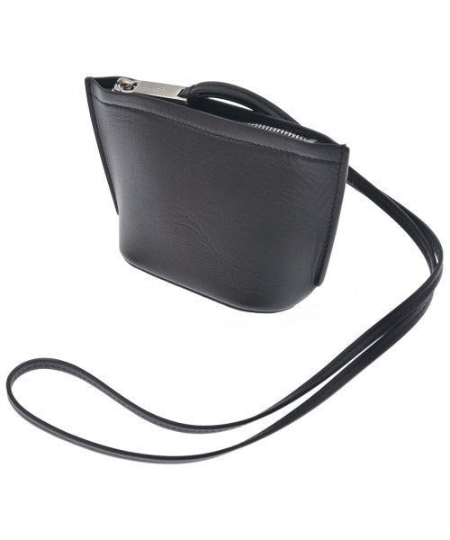 Salvatore Ferragamo กระเป๋า