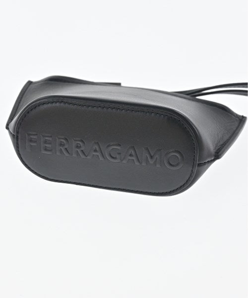 Salvatore Ferragamo กระเป๋า
