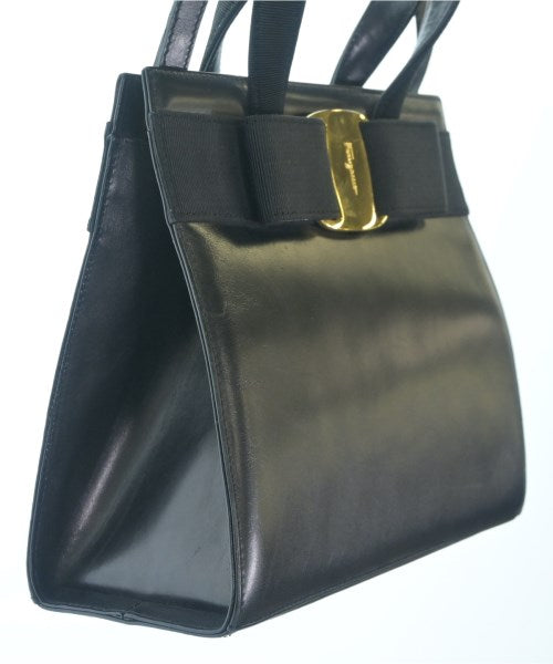 Salvatore Ferragamo กระเป๋าถือ