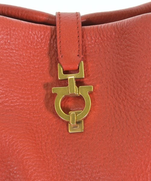 Salvatore Ferragamo กระเป๋าถือ