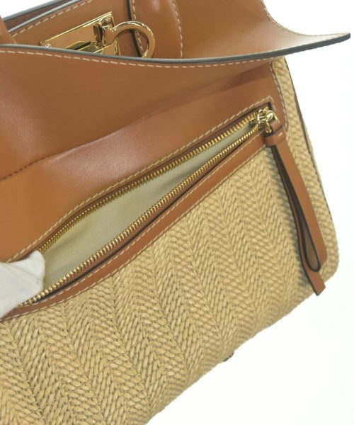 Salvatore Ferragamo กระเป๋าถือ