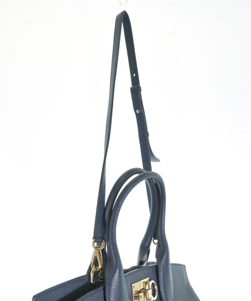Salvatore Ferragamo กระเป๋าถือ