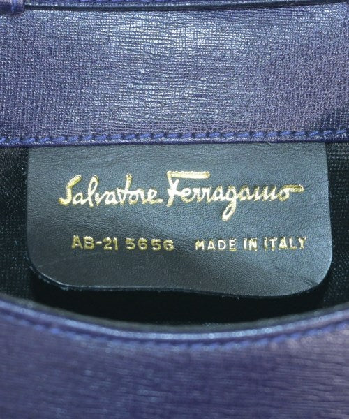 Salvatore Ferragamo กระเป๋าสะพาย