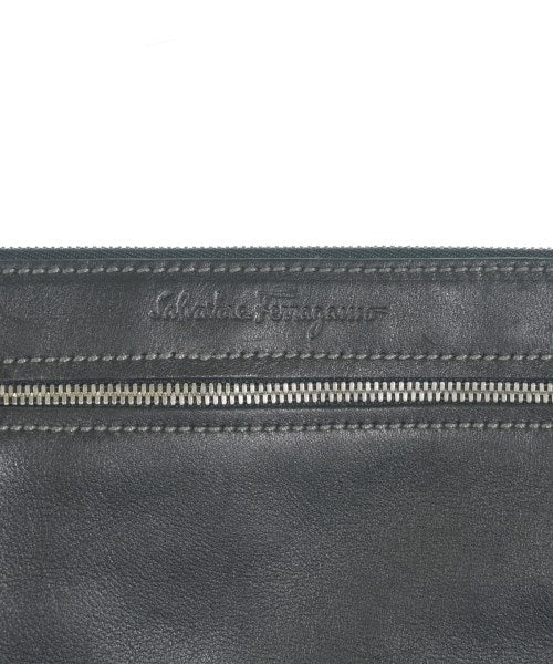 Salvatore Ferragamo กระเป๋าสะพาย