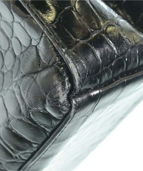 Salvatore Ferragamo กระเป๋าถือขนาดใหญ่