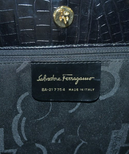 Salvatore Ferragamo กระเป๋าถือขนาดใหญ่