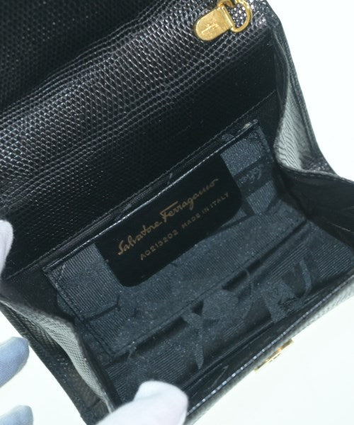 Salvatore Ferragamo กระเป๋าสะพาย