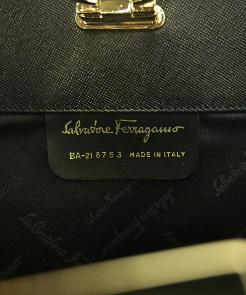 Salvatore Ferragamo กระเป๋าสะพาย