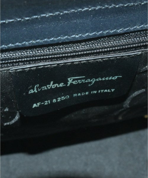 Salvatore Ferragamo กระเป๋าสะพาย
