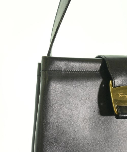Salvatore Ferragamo กระเป๋าสะพาย