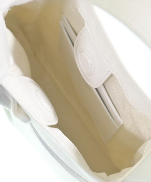 Salvatore Ferragamo กระเป๋าถือ