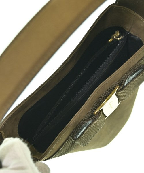 Salvatore Ferragamo กระเป๋าถือ