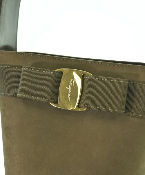 Salvatore Ferragamo กระเป๋าถือ
