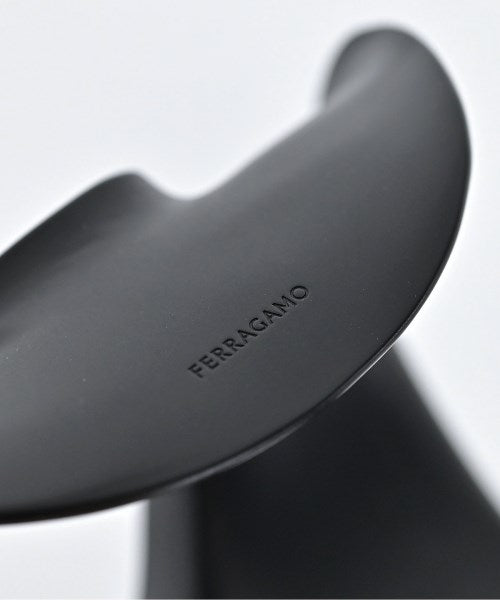 Salvatore Ferragamo สร้อยข้อมือ/กำไล