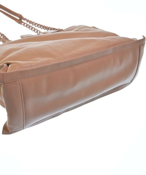 Salvatore Ferragamo กระเป๋าถือขนาดใหญ่