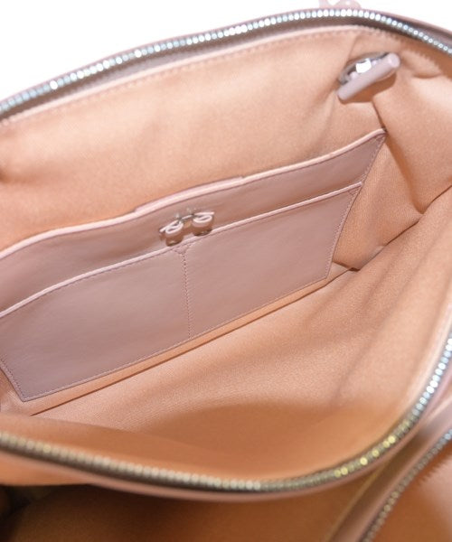 Salvatore Ferragamo กระเป๋าถือขนาดใหญ่