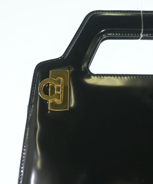 Salvatore Ferragamo กระเป๋าสะพาย