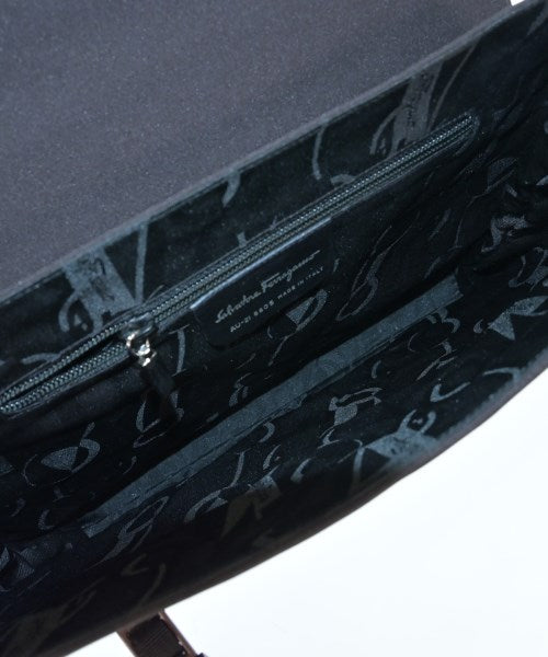 Salvatore Ferragamo กระเป๋าสะพาย