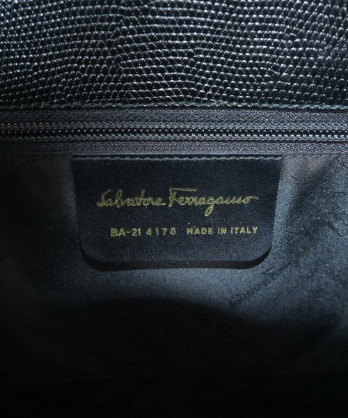 Salvatore Ferragamo กระเป๋าสะพาย