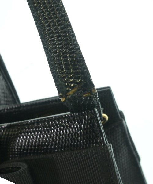 Salvatore Ferragamo กระเป๋าสะพาย