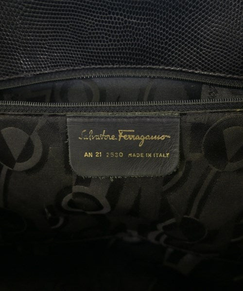 Salvatore Ferragamo กระเป๋าถือขนาดใหญ่