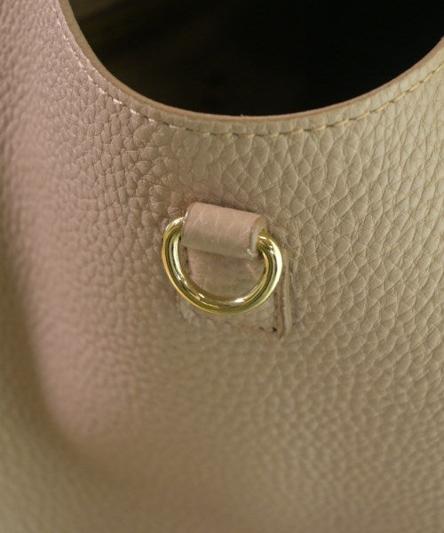 Salvatore Ferragamo กระเป๋าถือ