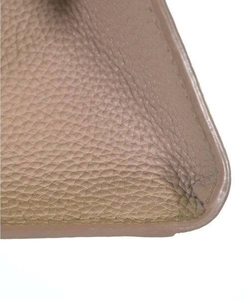 Salvatore Ferragamo กระเป๋าถือ