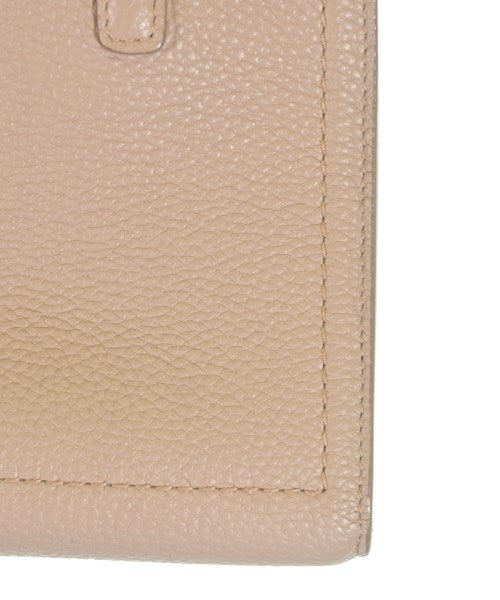 Salvatore Ferragamo กระเป๋าถือ