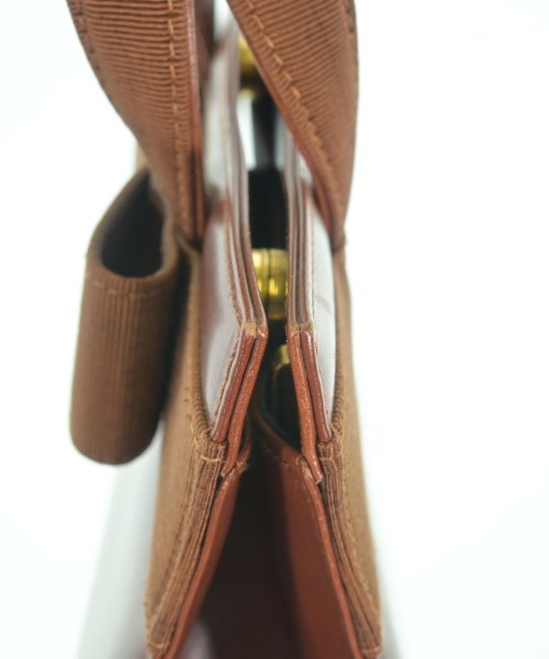 Salvatore Ferragamo กระเป๋าสะพาย