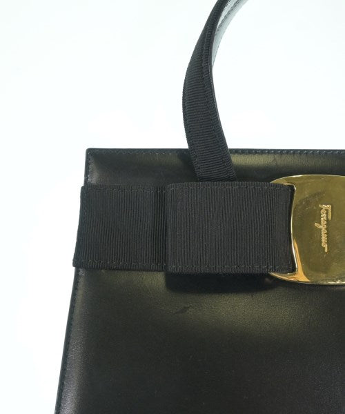 Salvatore Ferragamo กระเป๋าถือ
