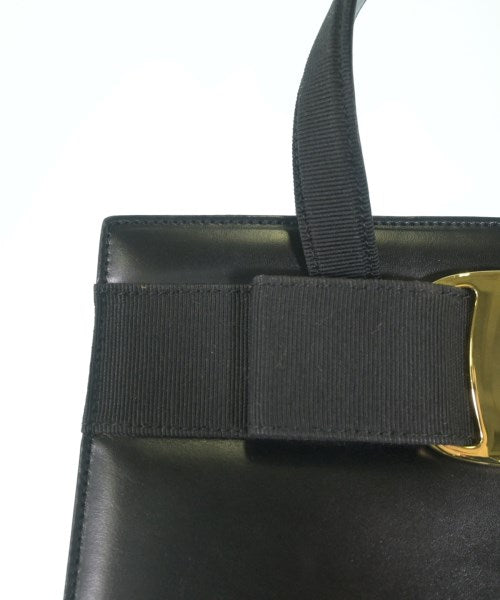 Salvatore Ferragamo กระเป๋าถือ