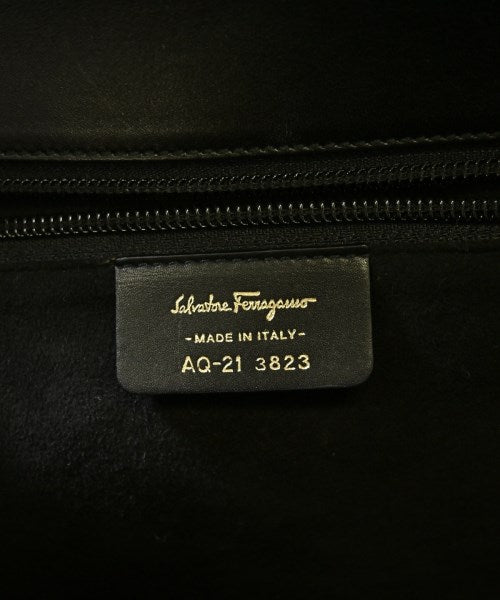 Salvatore Ferragamo กระเป๋าถือ