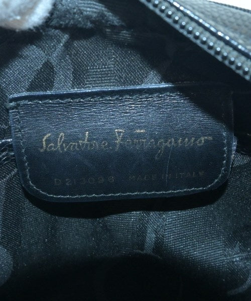 Salvatore Ferragamo กระเป๋าสะพาย