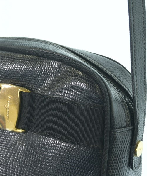 Salvatore Ferragamo กระเป๋าสะพาย
