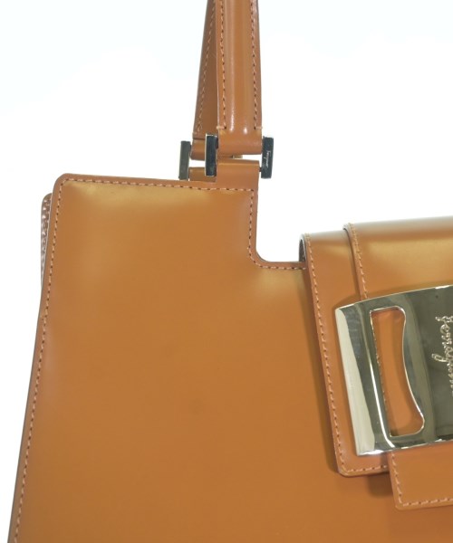 Salvatore Ferragamo กระเป๋าถือ