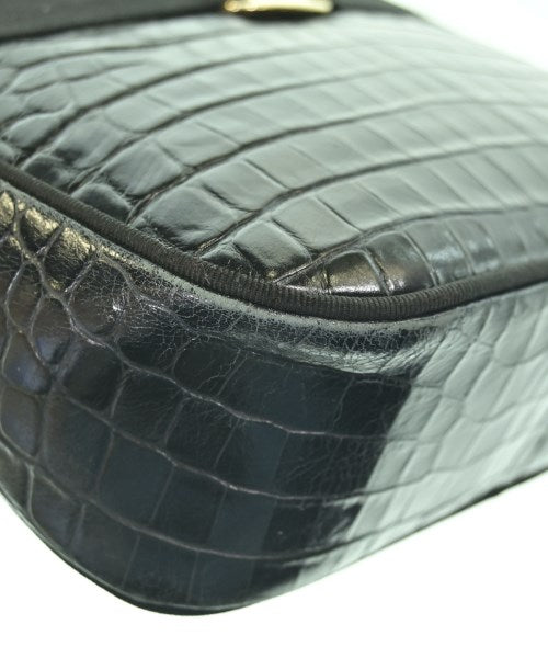 Salvatore Ferragamo กระเป๋าสะพาย