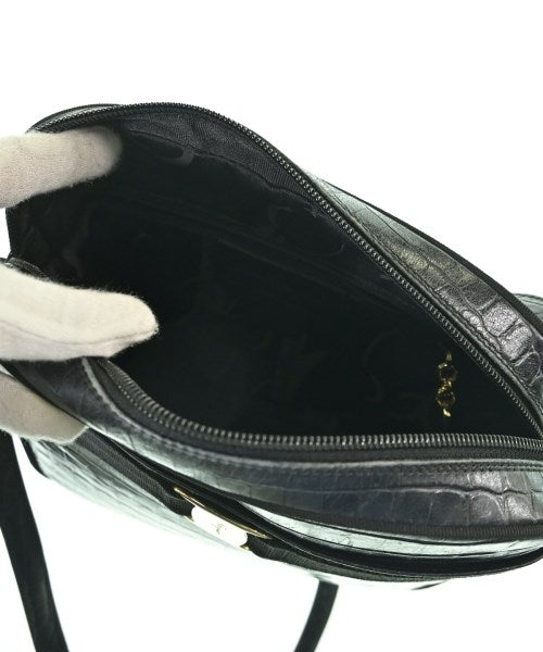 Salvatore Ferragamo กระเป๋าสะพาย