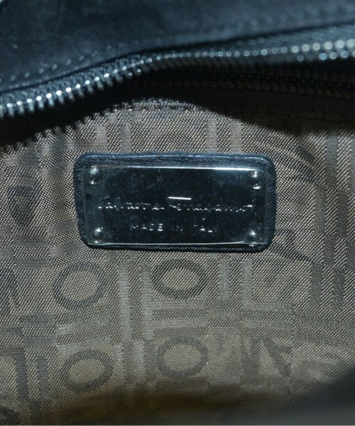 Salvatore Ferragamo กระเป๋าถือ